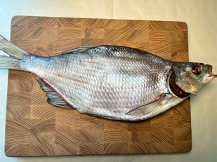 Икра сельди вяленая: Лещ цимлянский вяленый (700-800 гр)