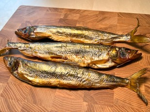 Мясные снеки: Корюшка х/к (крупная)