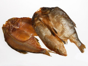 Корюшка вяленая (Онежская): Карась холодного копчения